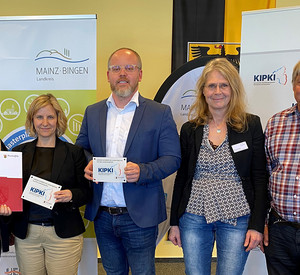 KIPKI-Förderbescheidübergabe in der Kreisverwaltung Mainz-Bingen